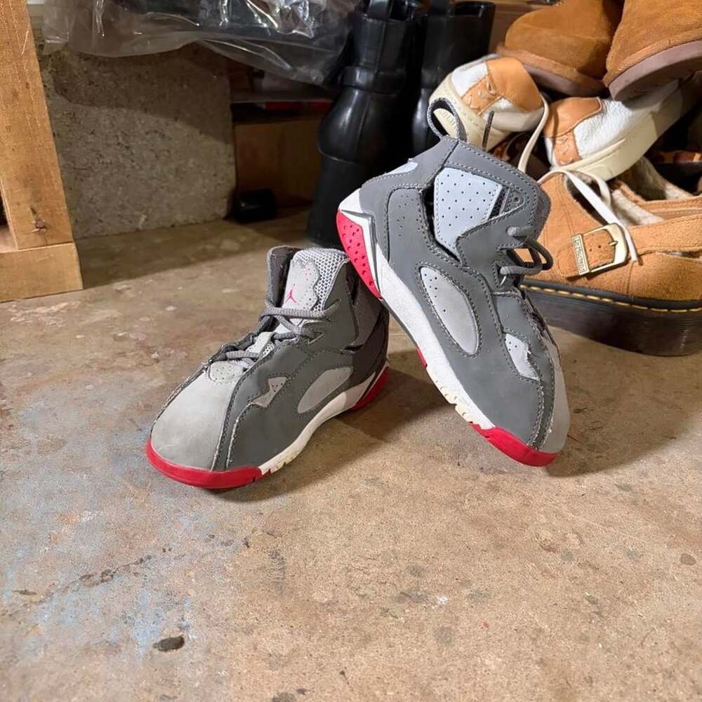 Jordan Air Jordan 6 Retro Toddler Kids Sneakers Size 10C Gray Red - Picture 7 of 7